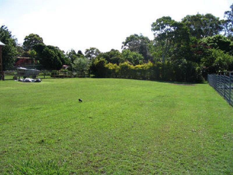 21 Squire Street, Macleay Island QLD 4184