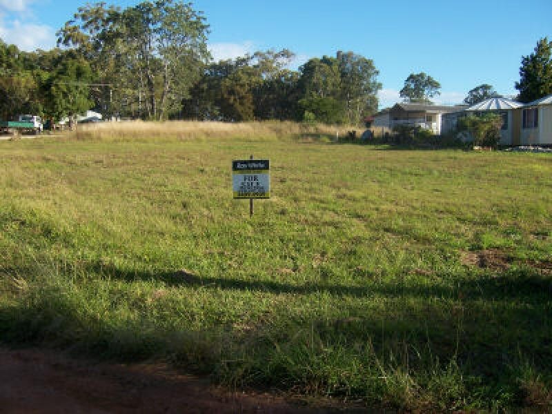 18 Betty Street, Macleay Island QLD 4184