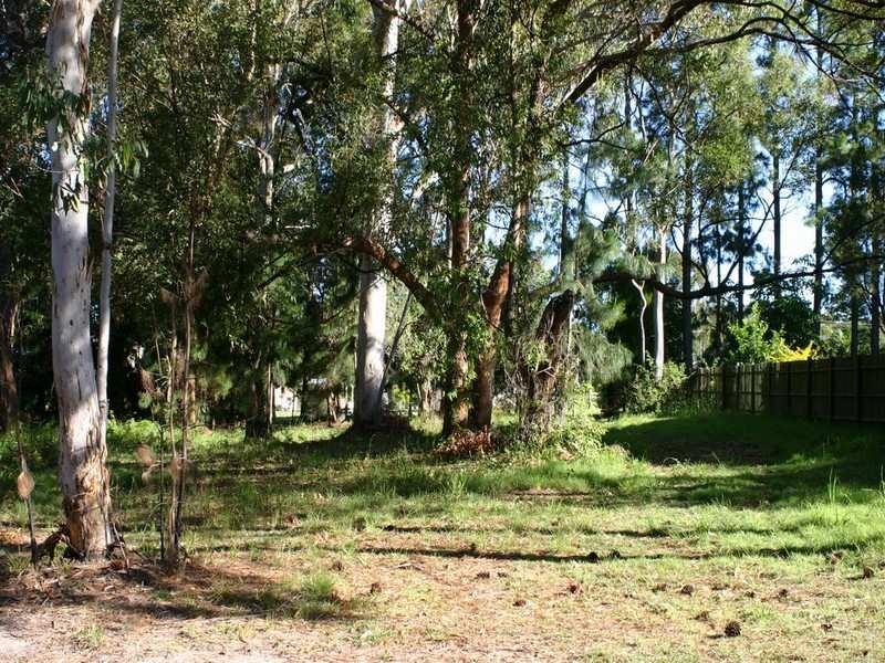 22 marine, Macleay Island QLD 4184