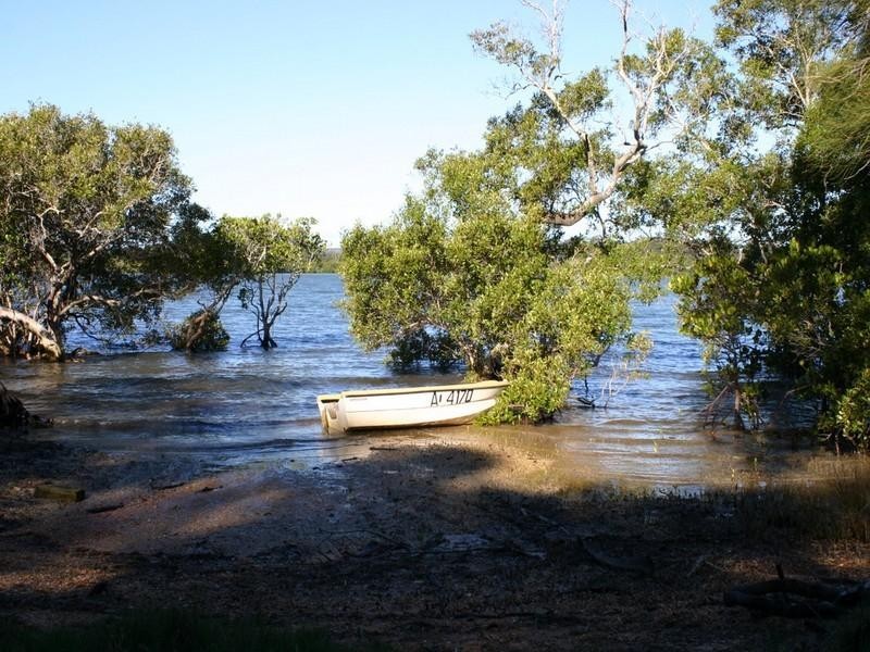 22 marine, Macleay Island QLD 4184