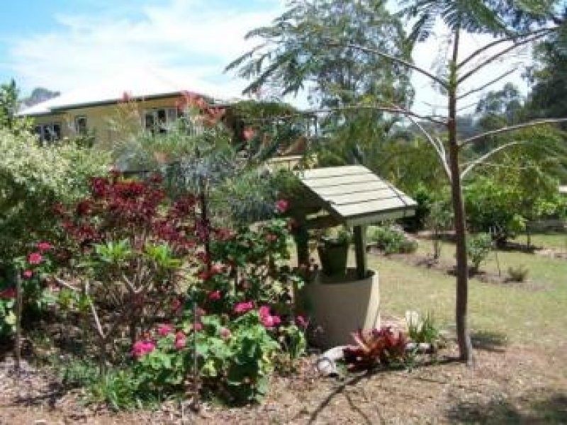 62 Perulpa Drive, Lamb Island QLD 4184