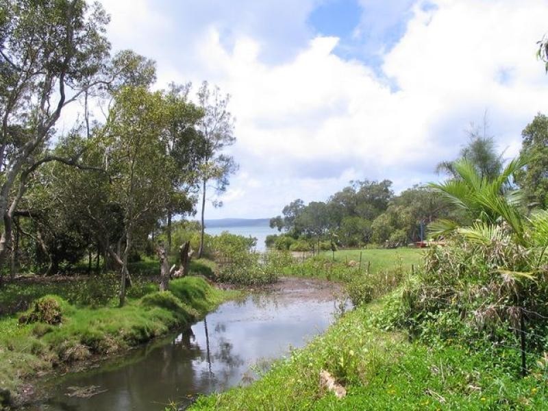 27 Beelong Street, Macleay Island QLD 4184