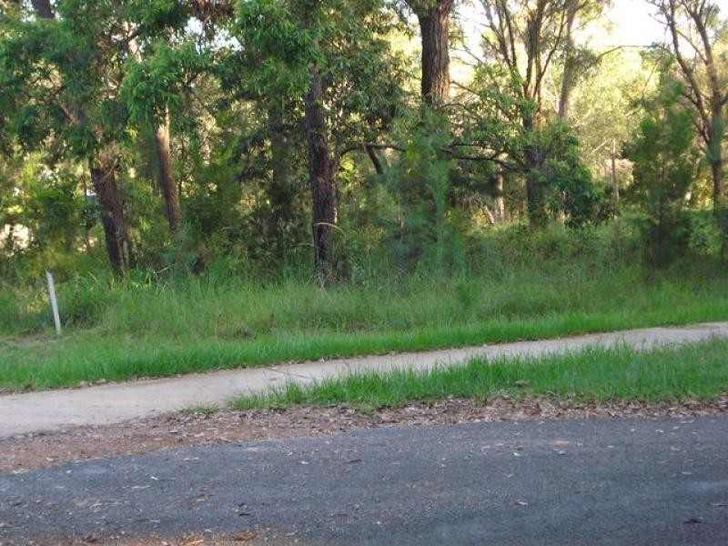 108 Lucas Drive, Lamb Island QLD 4184