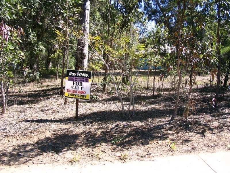 89 High Central Road, Macleay Island QLD 4184
