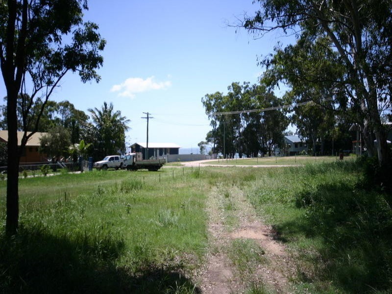 31 Tingara Street, Macleay Island QLD 4184