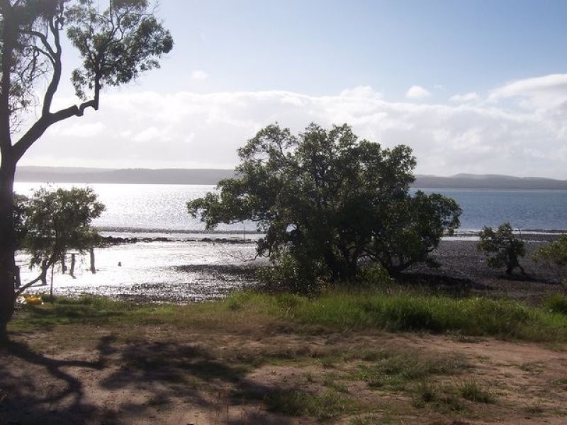 22 Koonwarra, Macleay Island QLD 4184