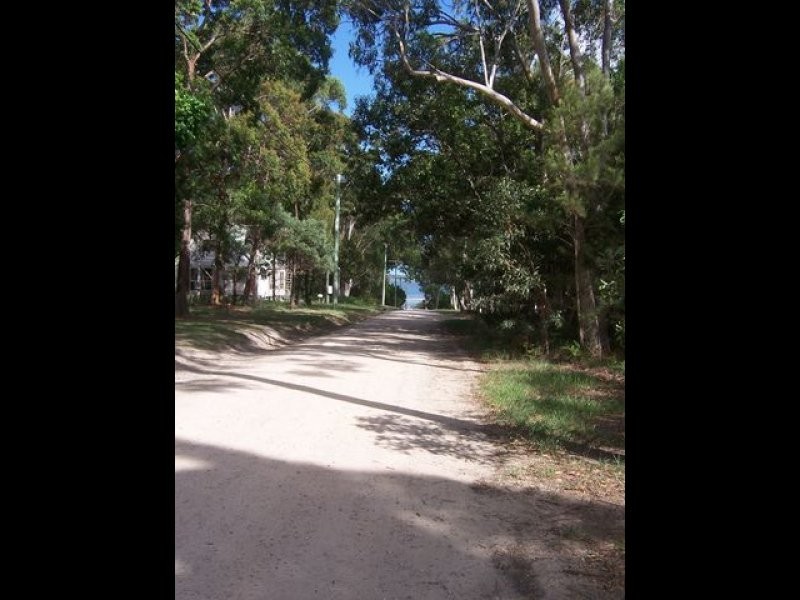 16 Orana, Macleay Island QLD 4184