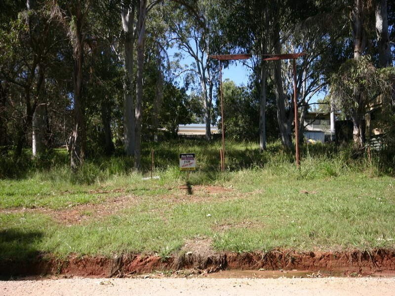 24 Cliff Terrace, Macleay Island QLD 4184