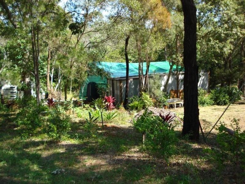 11 Paranka Street, Lamb Island QLD 4184