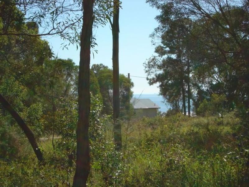 11 Paranka Street, Lamb Island QLD 4184