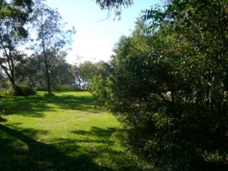 61 Beelong Street, Macleay Island QLD 4184