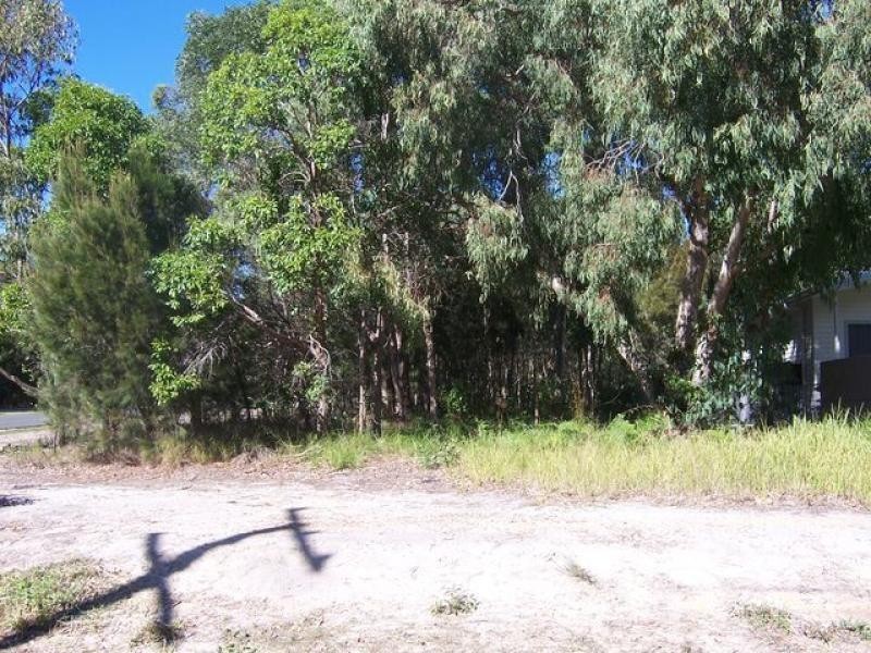 2 Dalpura Street, Macleay Island QLD 4184