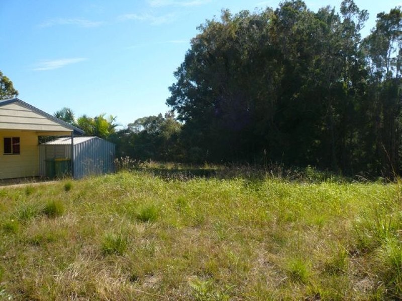 39 Eastbourne Terrace, Macleay Island QLD 4184