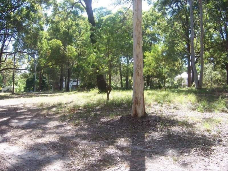 10 Parakeet Street, Macleay Island QLD 4184