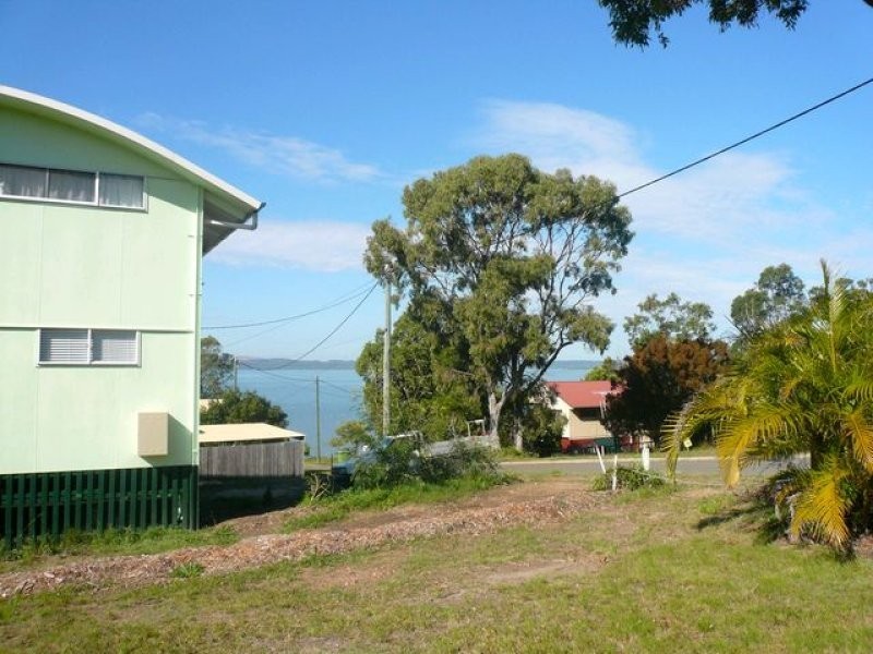 25 Oomool Street, Macleay Island QLD 4184