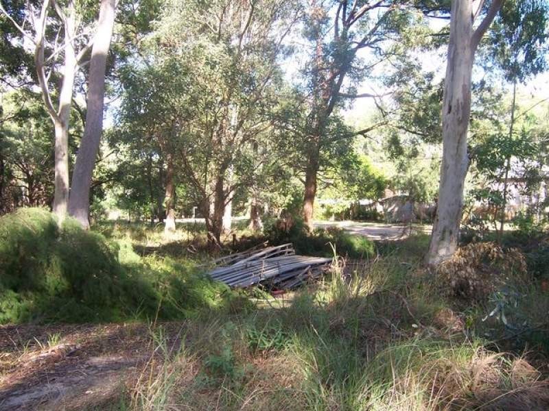 18 Piccaninny Street, Macleay Island QLD 4184