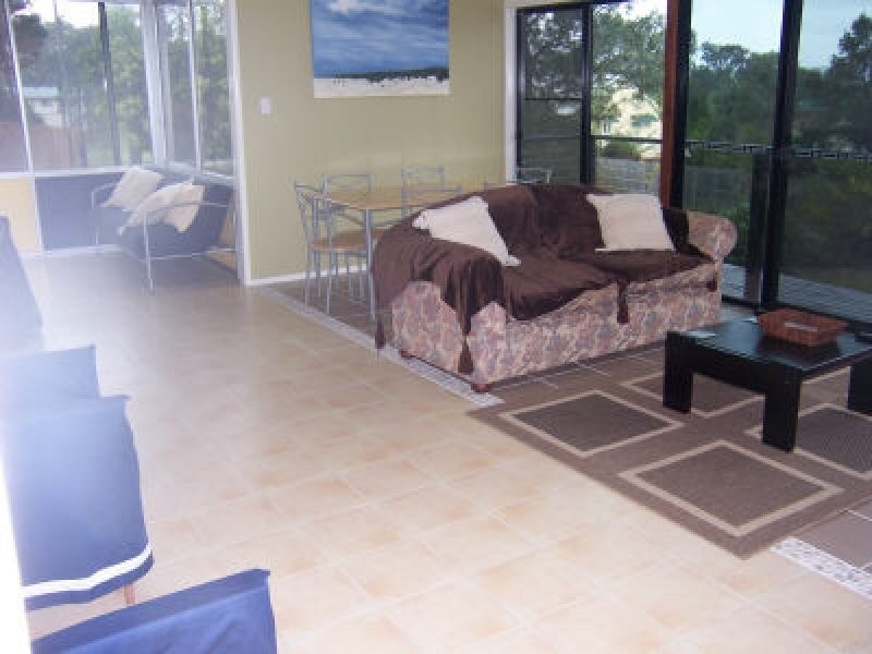 23 Oomool Street, Macleay Island QLD 4184