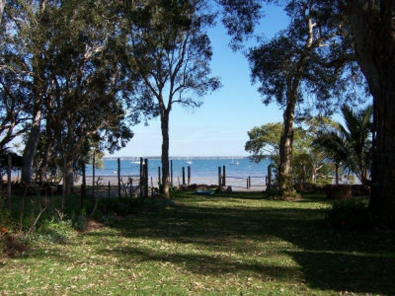 15 Coondooroopa Drive, Macleay Island QLD 4184