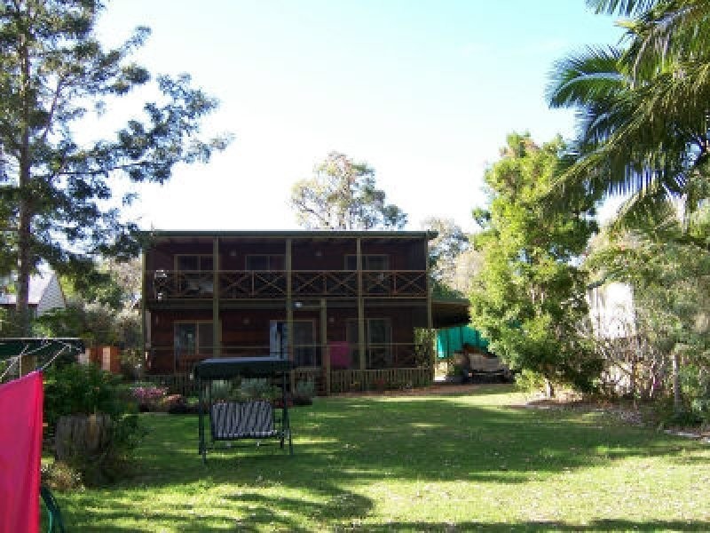 15 Coondooroopa Drive, Macleay Island QLD 4184