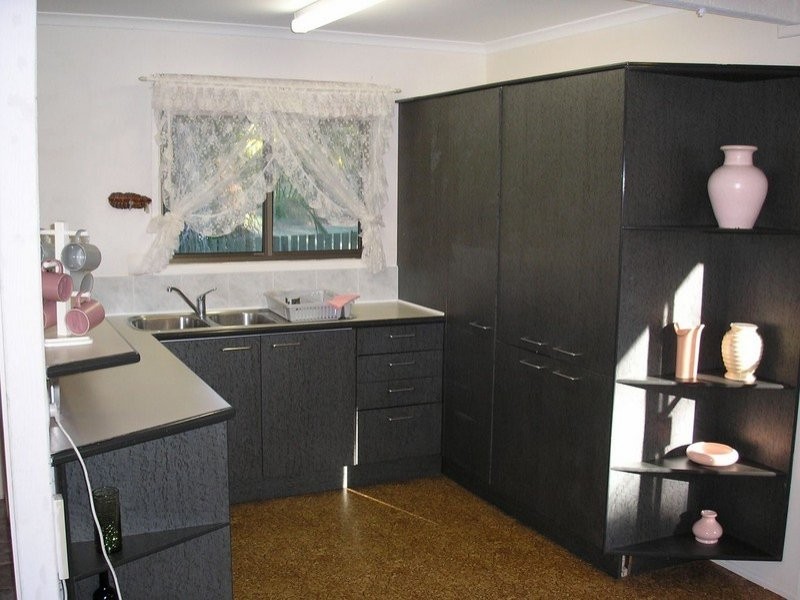 10 Barramundi Street, Macleay Island QLD 4184