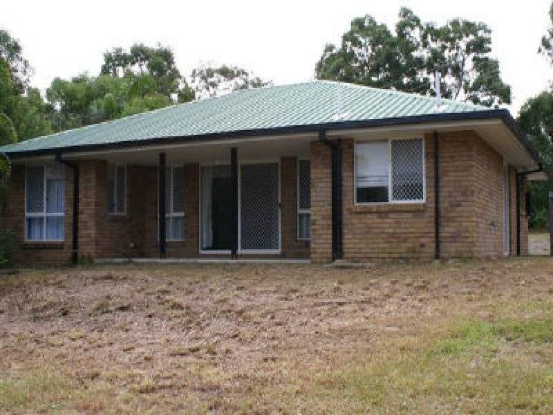 16 Calm Waters Crescent, Macleay Island QLD 4184