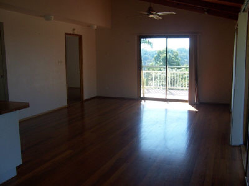 42 Blue Water Crescent, Macleay Island QLD 4184