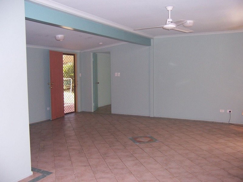 241 High Central Road, Macleay Island QLD 4184