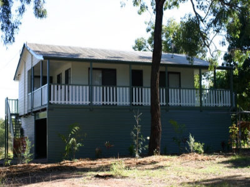 8 Pandora Court, Macleay Island QLD 4184