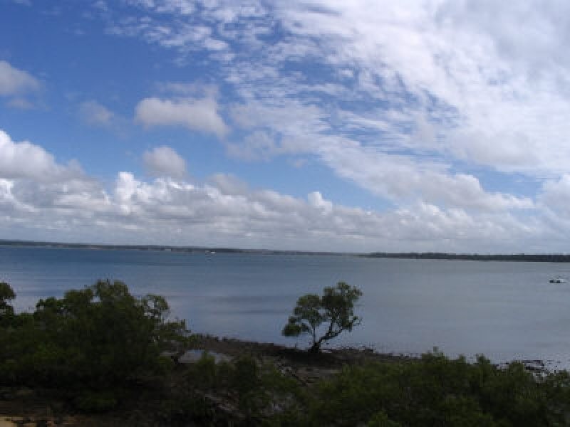26 Kim Crescent, Macleay Island QLD 4184