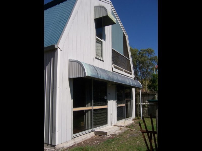 17 Undine Street, Macleay Island QLD 4184