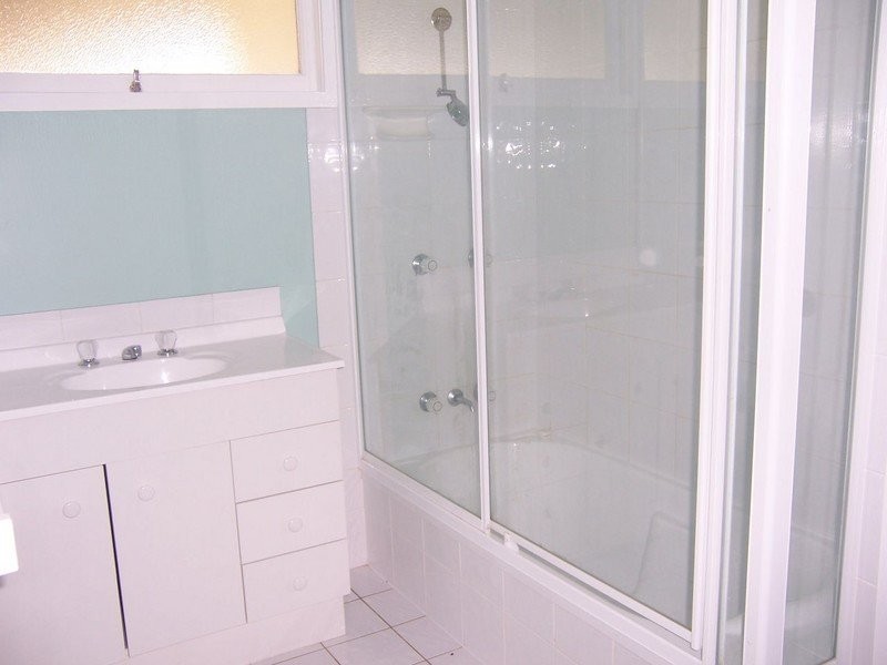 1 Squire Street, Macleay Island QLD 4184