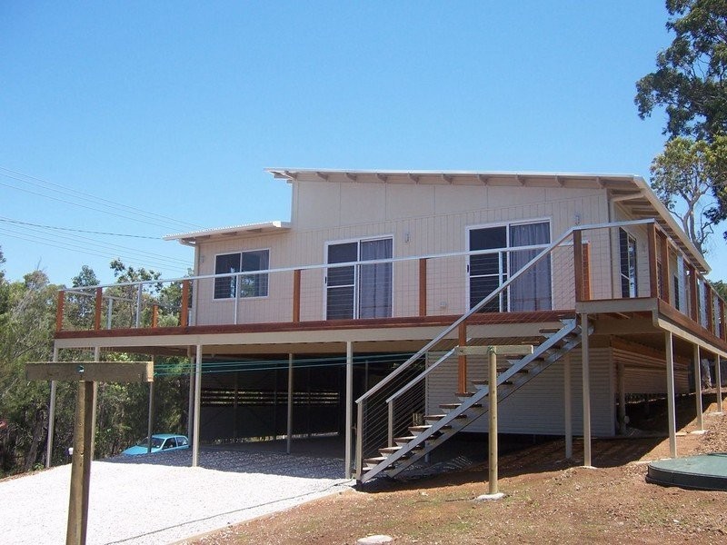 33 Scarborough Terrace, Macleay Island QLD 4184