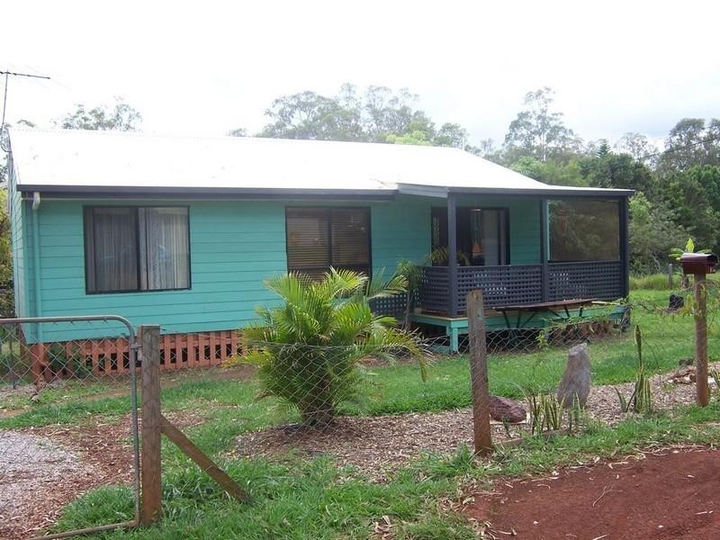 1 Con Street, Macleay Island QLD 4184