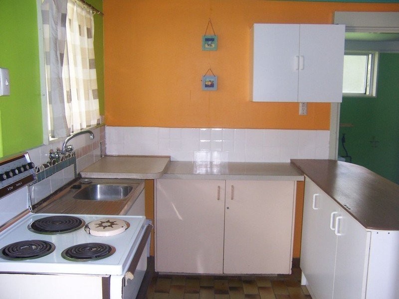 69 Eastbourne Terrace, Macleay Island QLD 4184