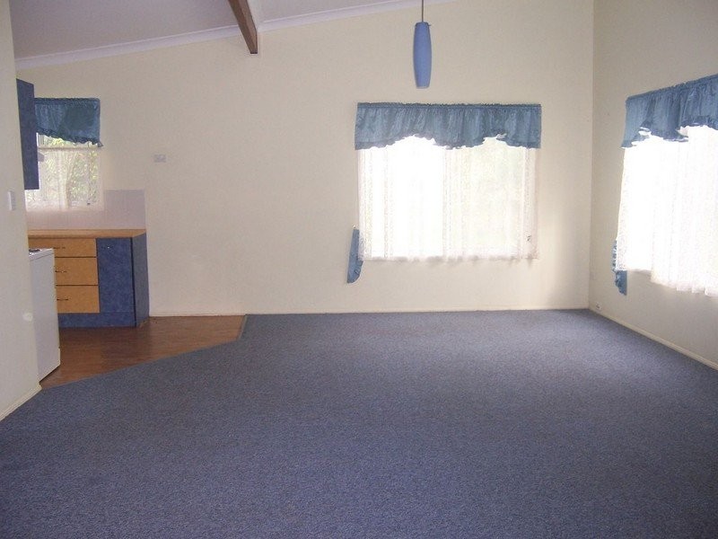 41 Charles Terrace, Macleay Island QLD 4184