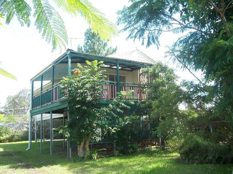 68 Scotts Road, Macleay Island QLD 4184