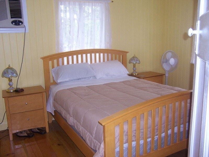 17 Pecan Street, Macleay Island QLD 4184