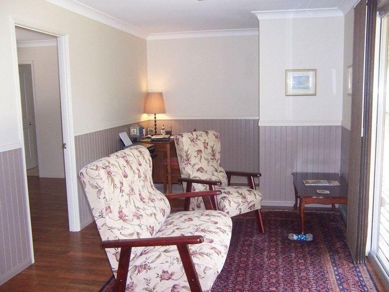 8 Gordon Road, Macleay Island QLD 4184