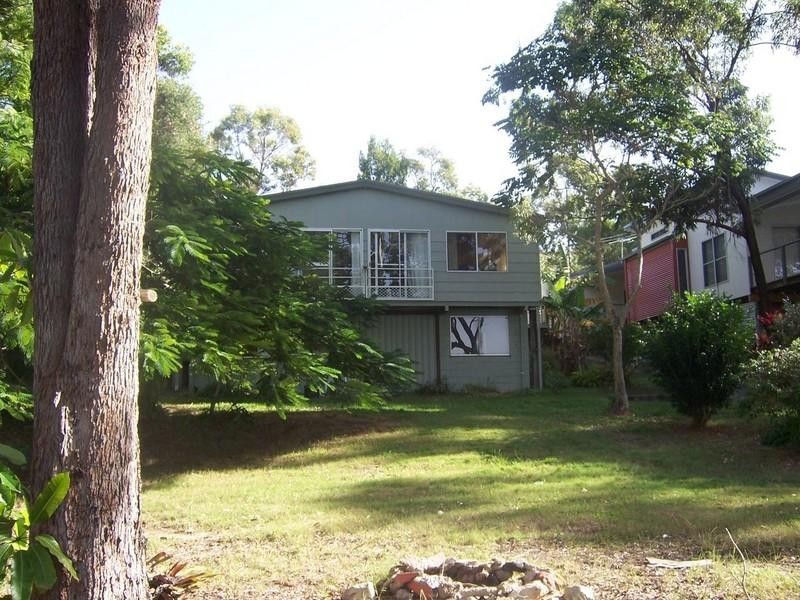 11 Zelma Court, Macleay Island QLD 4184