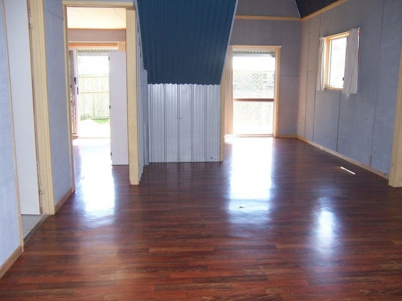 17 Undine Street, Macleay Island QLD 4184