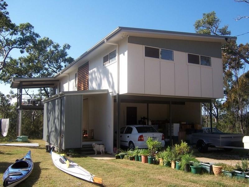 7 Blue Bay Crescent, Macleay Island QLD 4184