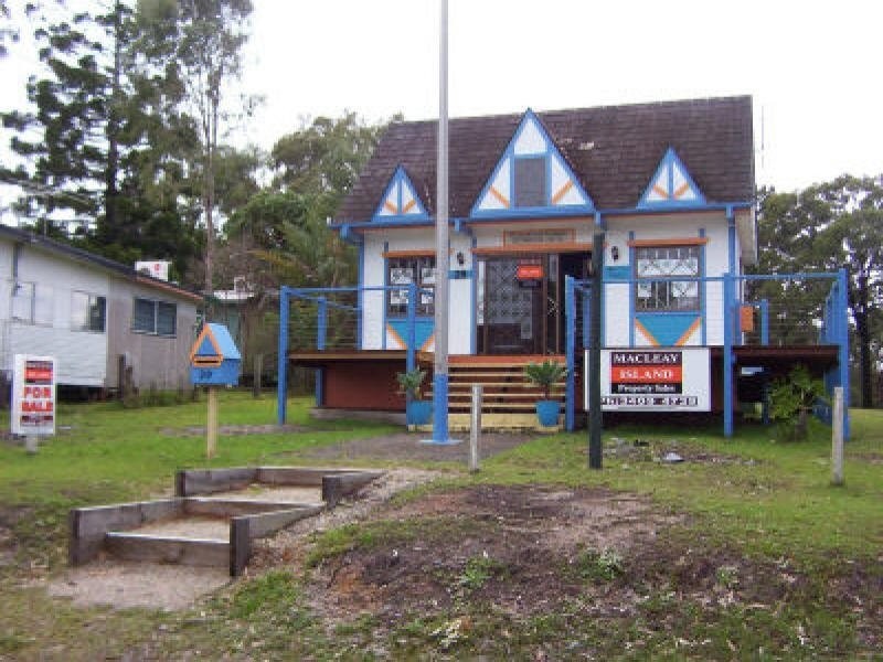29 Russell Tce, Macleay Island QLD 4184