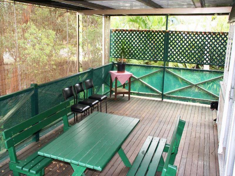 9 Lily Avenue, Yeronga QLD 4104