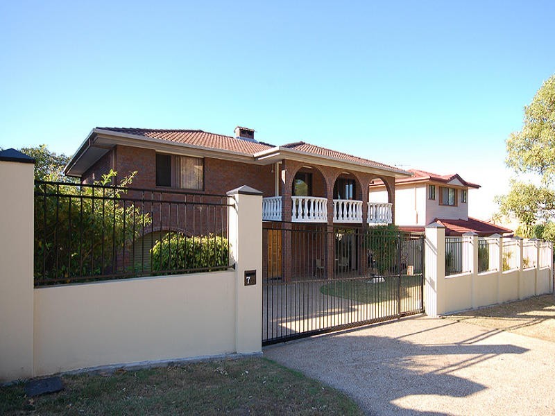 7 Tamarang Street, Tarragindi QLD 4121