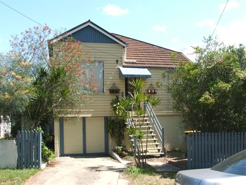 17 Blackburn Street, Moorooka QLD 4105