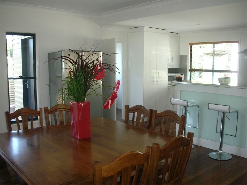 54 Fegen Drive, Moorooka QLD 4105