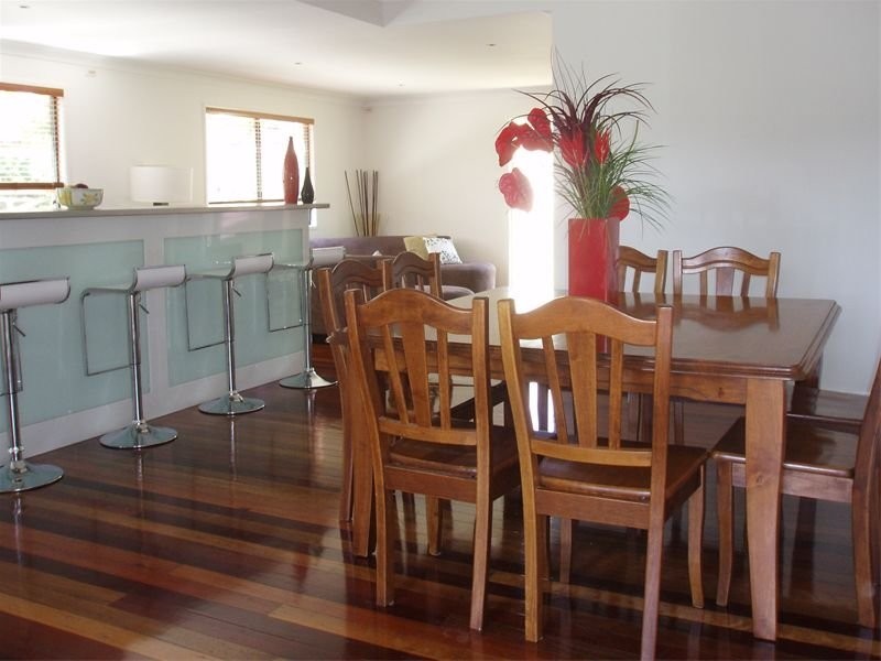 54 Fegen Drive, Moorooka QLD 4105