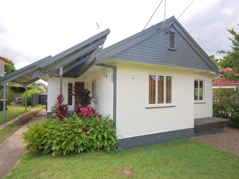 9 Clyde Street, Moorooka QLD 4105