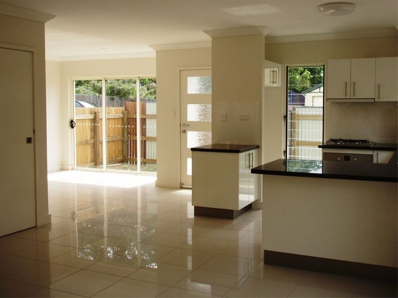 99 Chester Road, Annerley QLD 4103