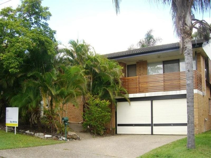 38 Dirkala Street, Mansfield QLD 4122